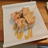 Aguacate,salmon flameado